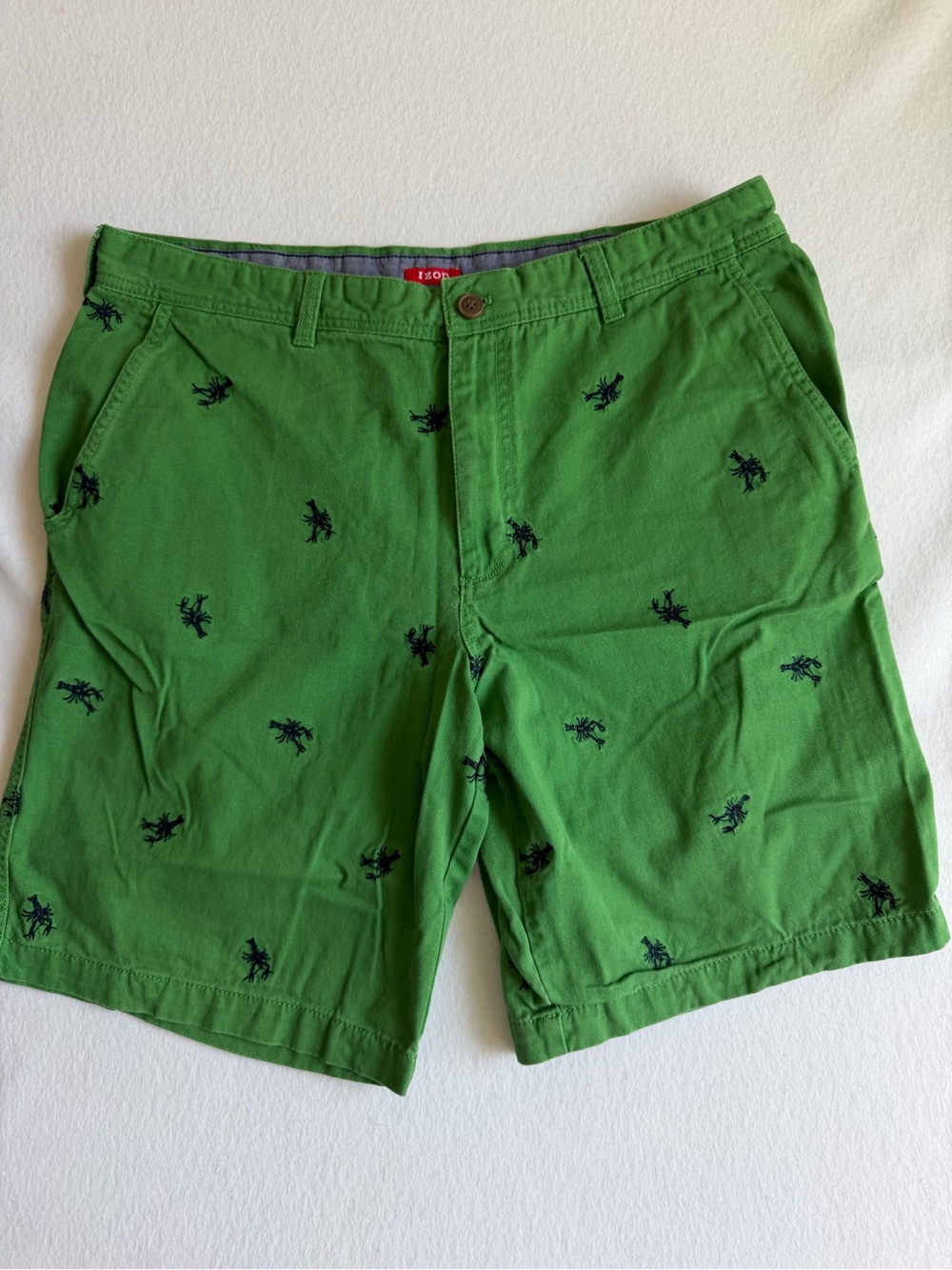 IZOD Lobster Print Chino Shorts Men’s Size 38 Green Embroidered Cotton Preppy